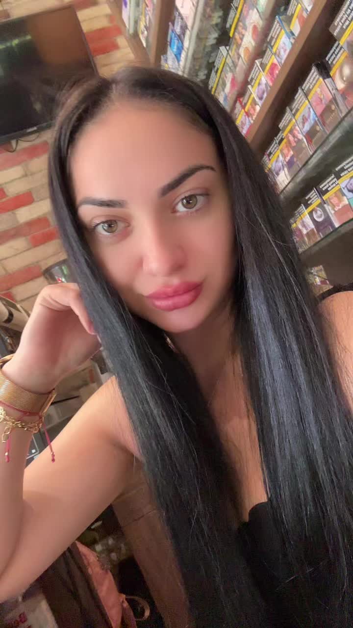 @Mikkaela Kamburova
