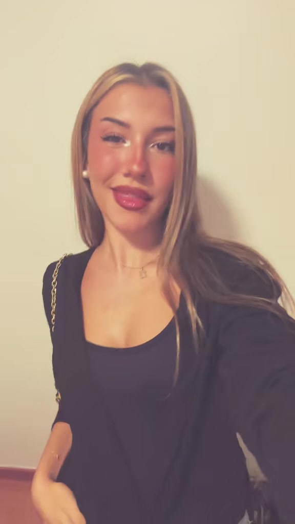 @paula díaz 🌙