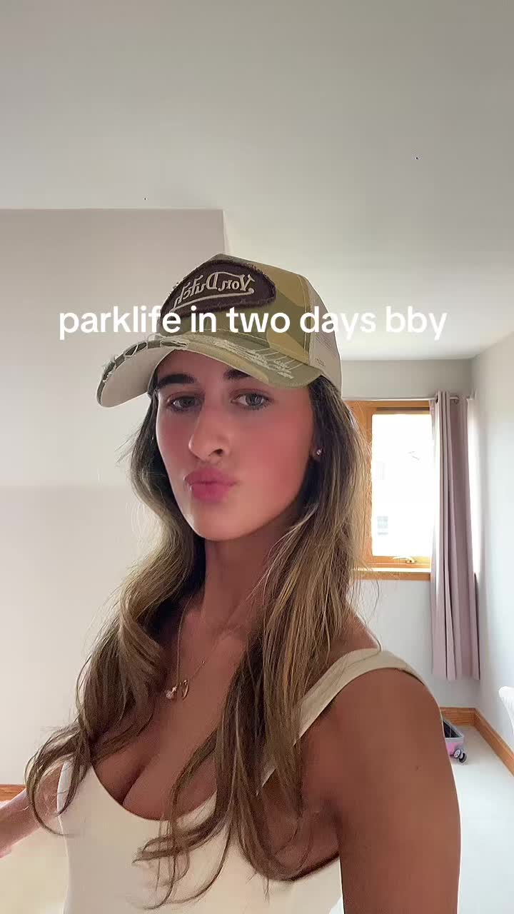 @Lucie Watson 🩷
