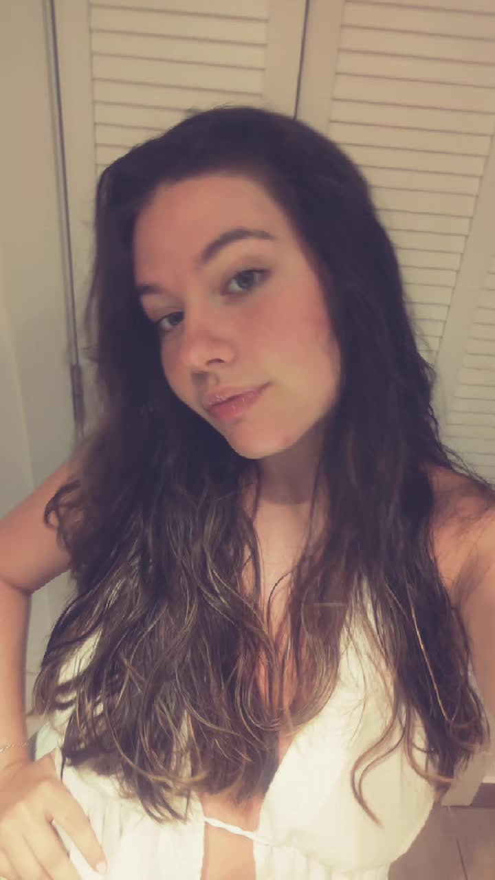 @joneenjamio_