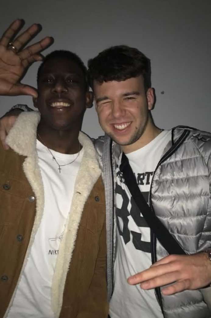 @𝐧𝐚𝐢𝐚