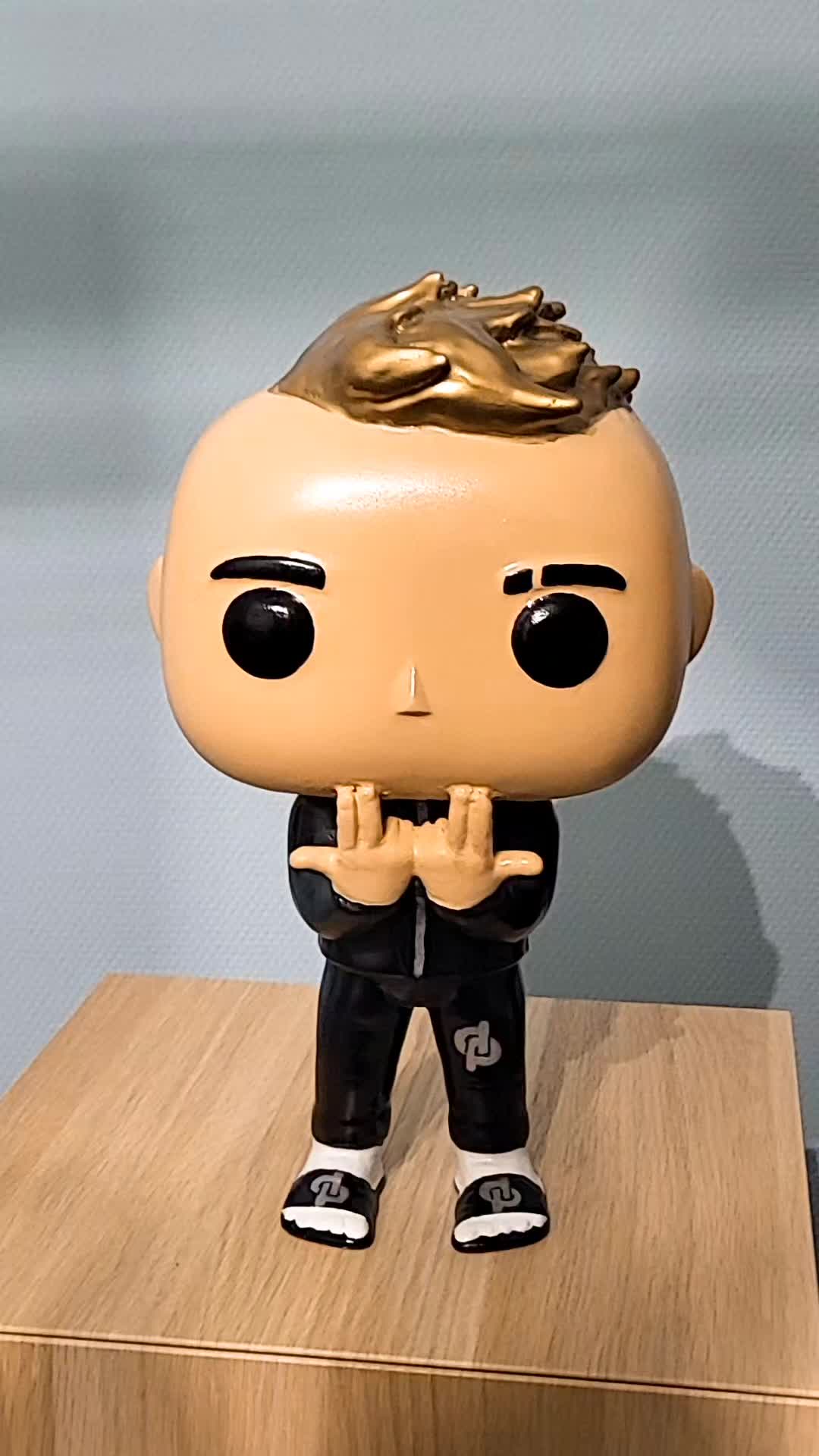 @customofgz