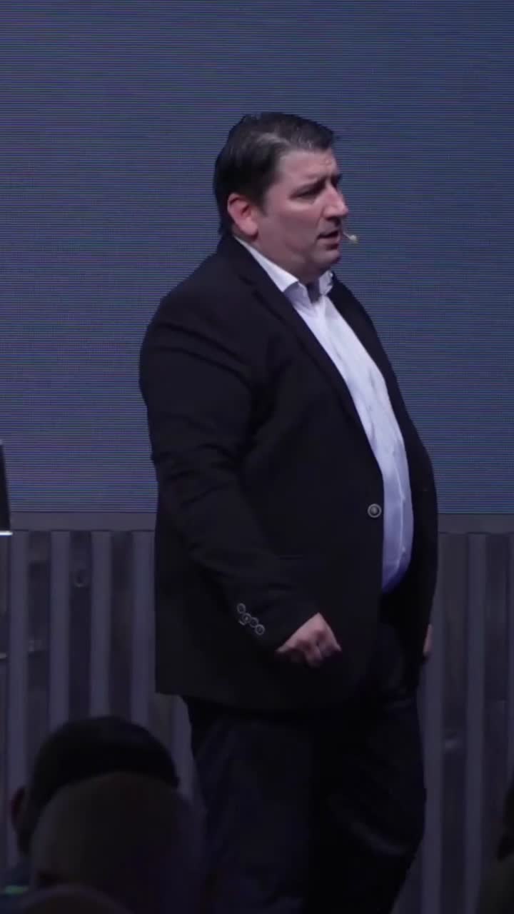 @Novák Zsolt