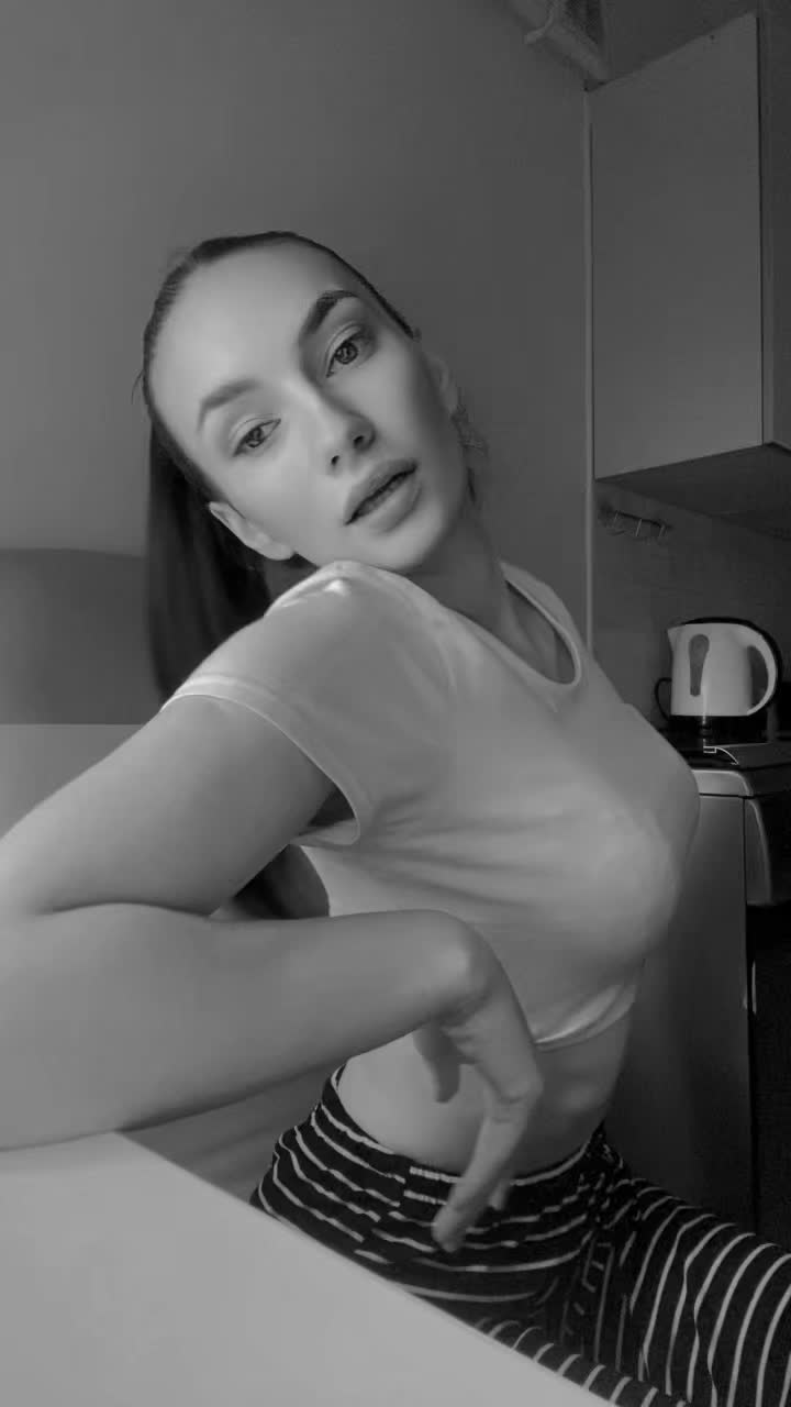 @kristīne