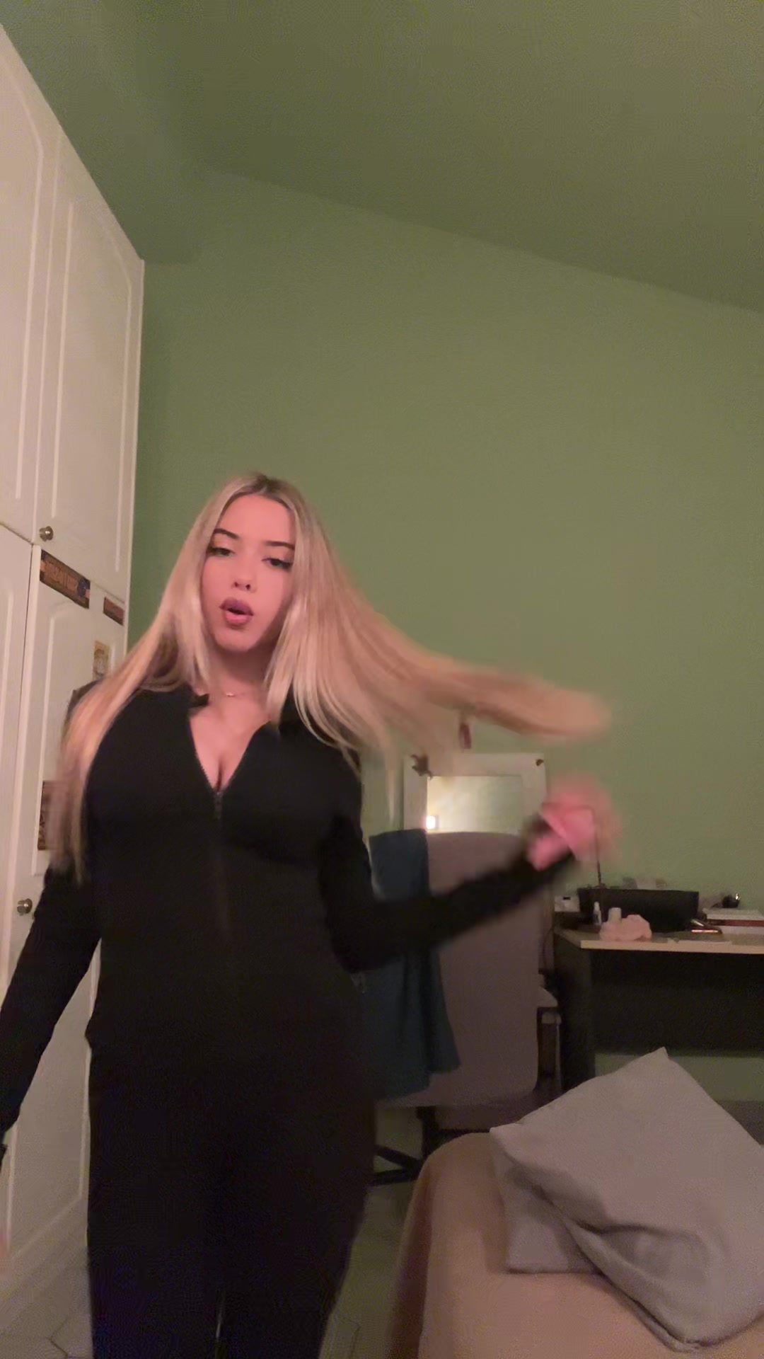 @9 11