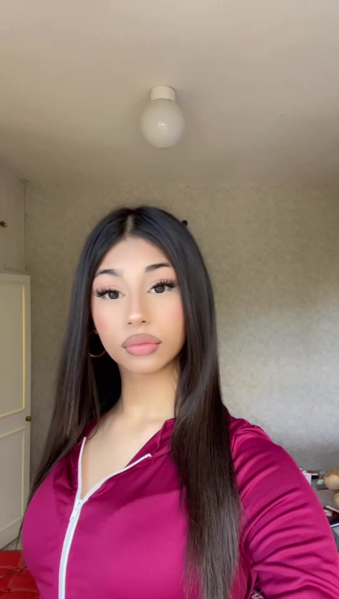 @𝐄ꨄ