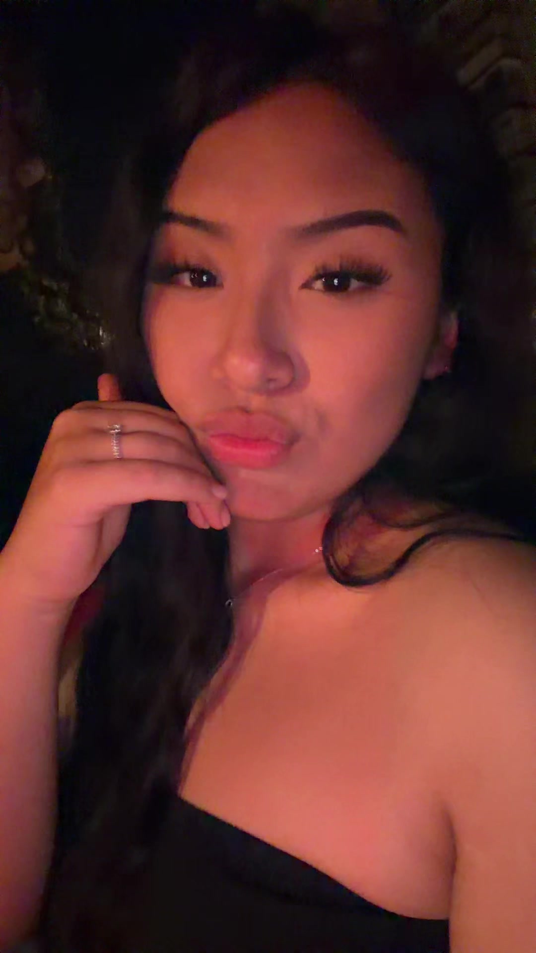 @Saheliii_