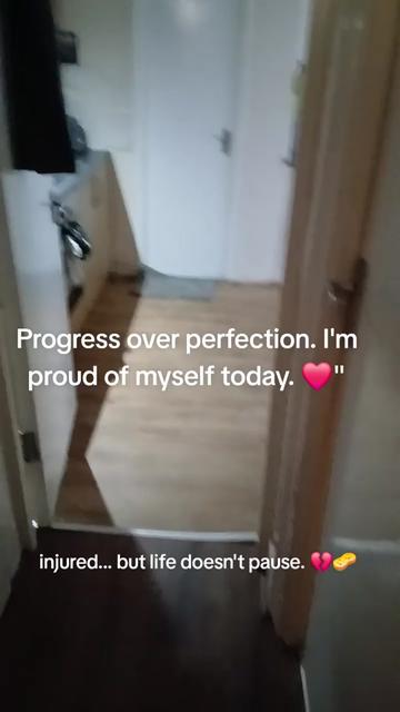 @Kat ❤️&zwj;🩹