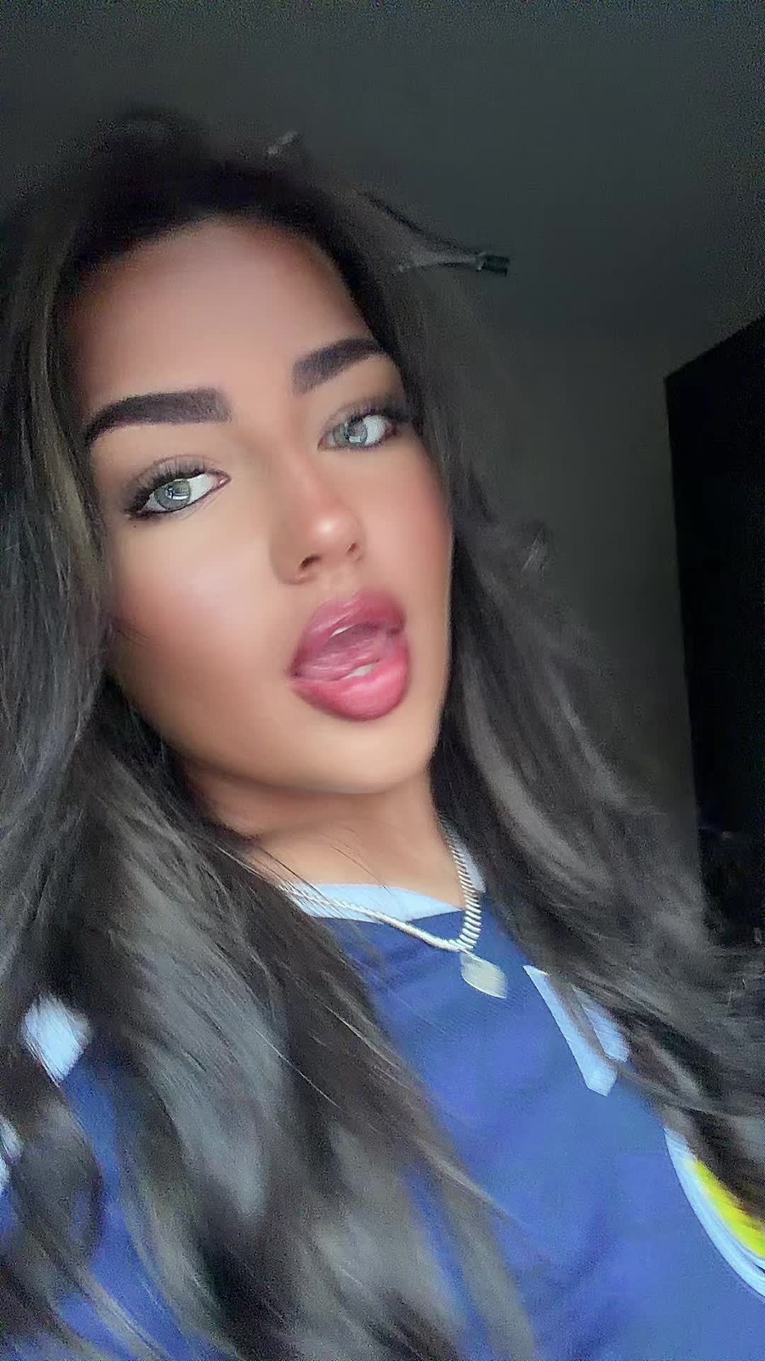 @senoritaaaaws0me