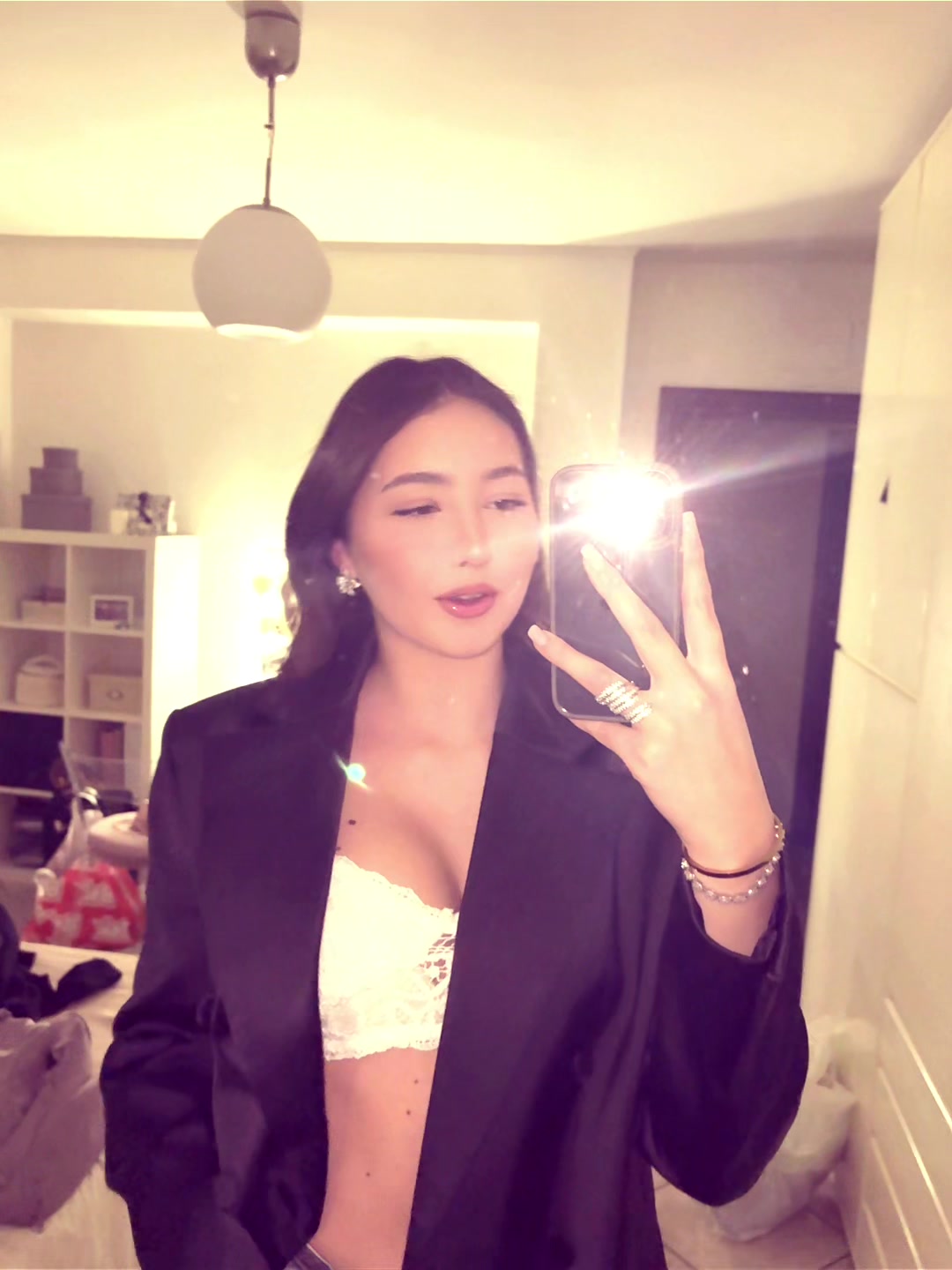 @𝐈𝐬𝐚