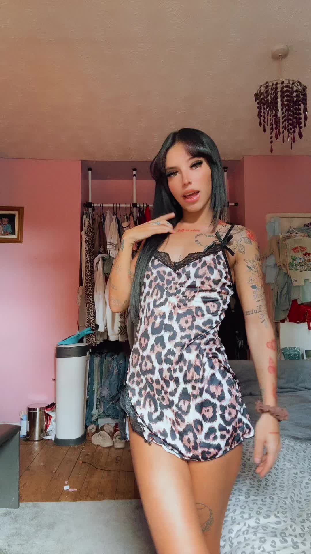 @𝑇ℎ𝑎𝑡𝑇𝑎𝑡𝑡𝑒𝑑𝑀𝑢𝑚ꨄ︎