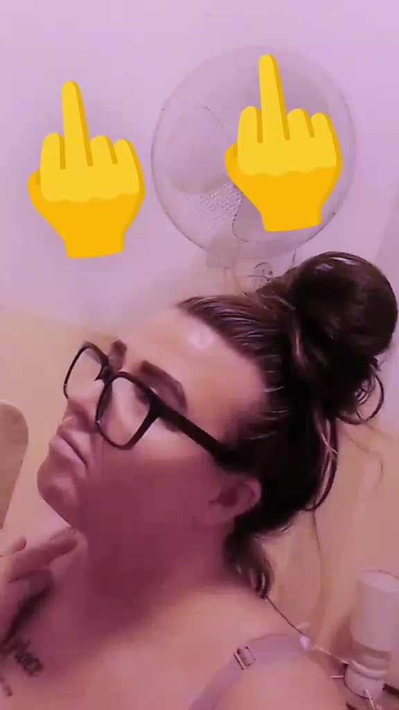 @annielizzybee1992