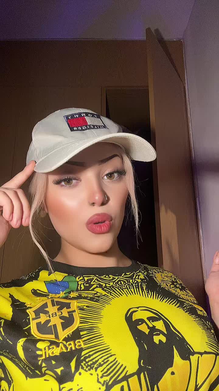 @𝓐𝓲𝓷𝓱𝓸𝓪🎀