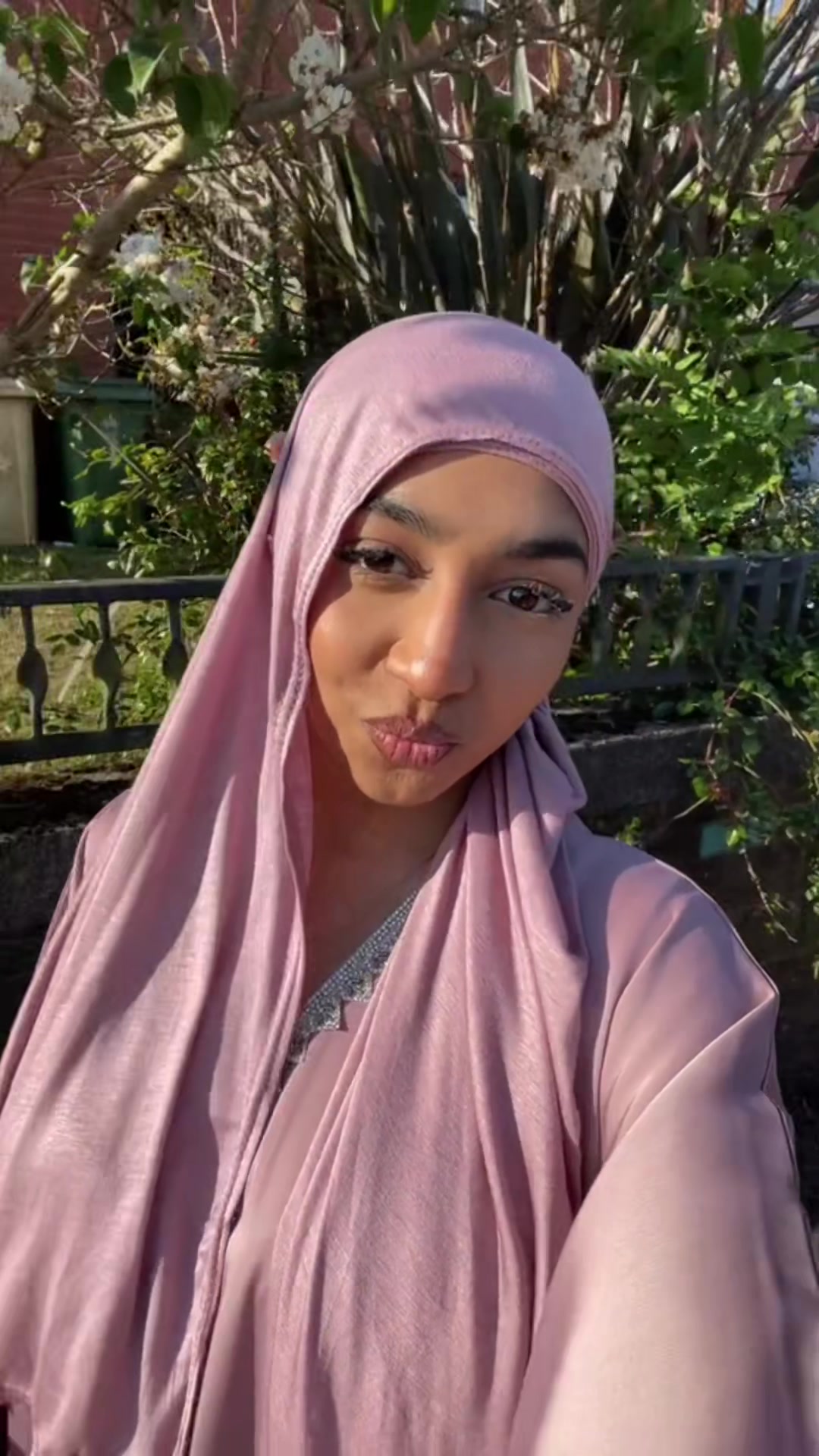 @🐐