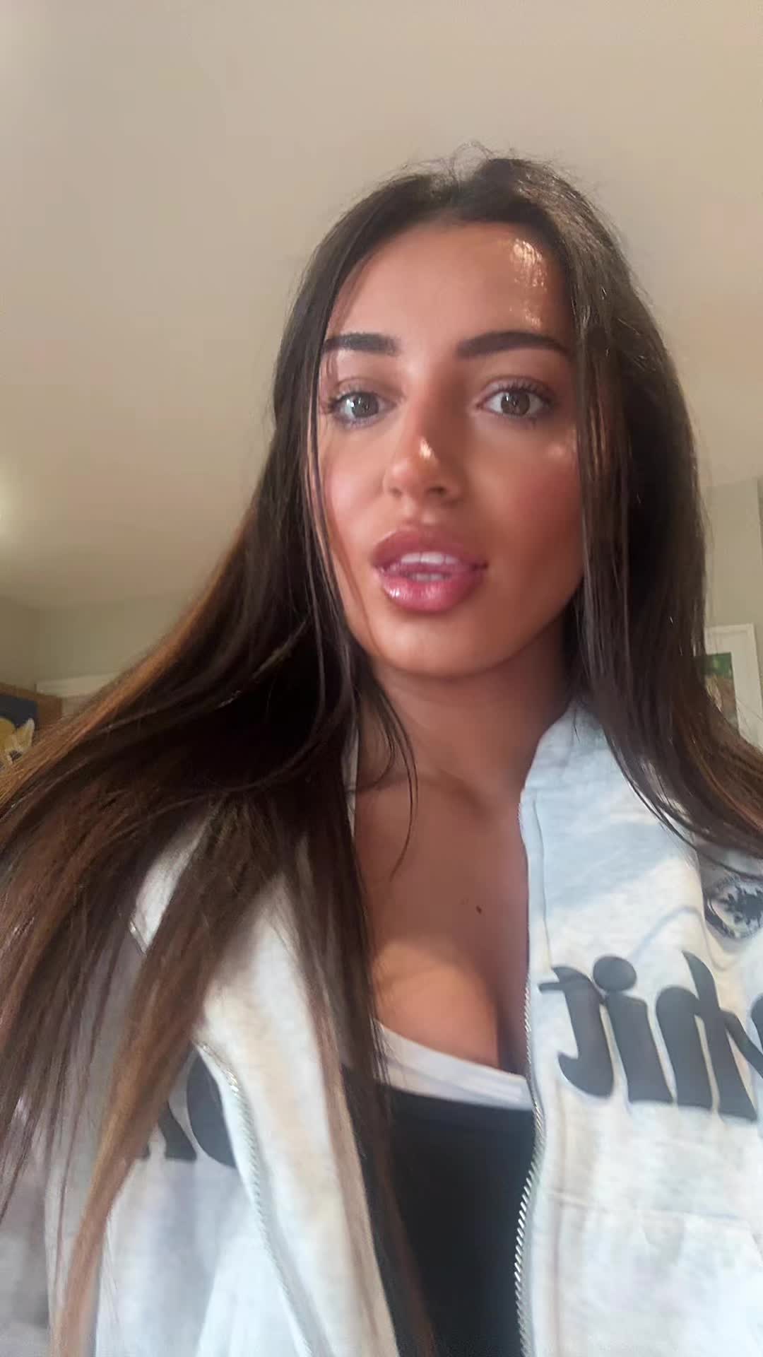 @Em<3