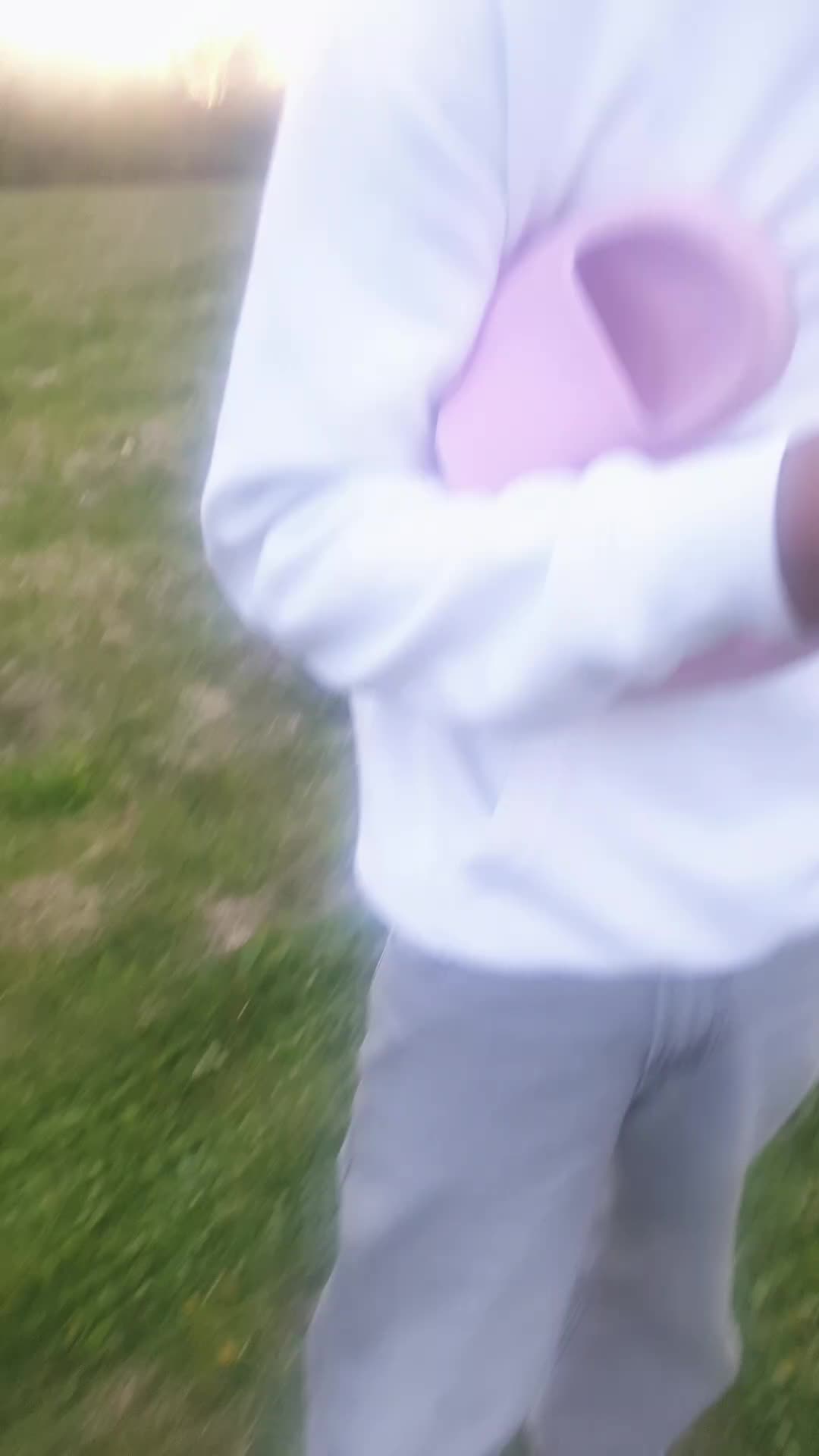 @✌️