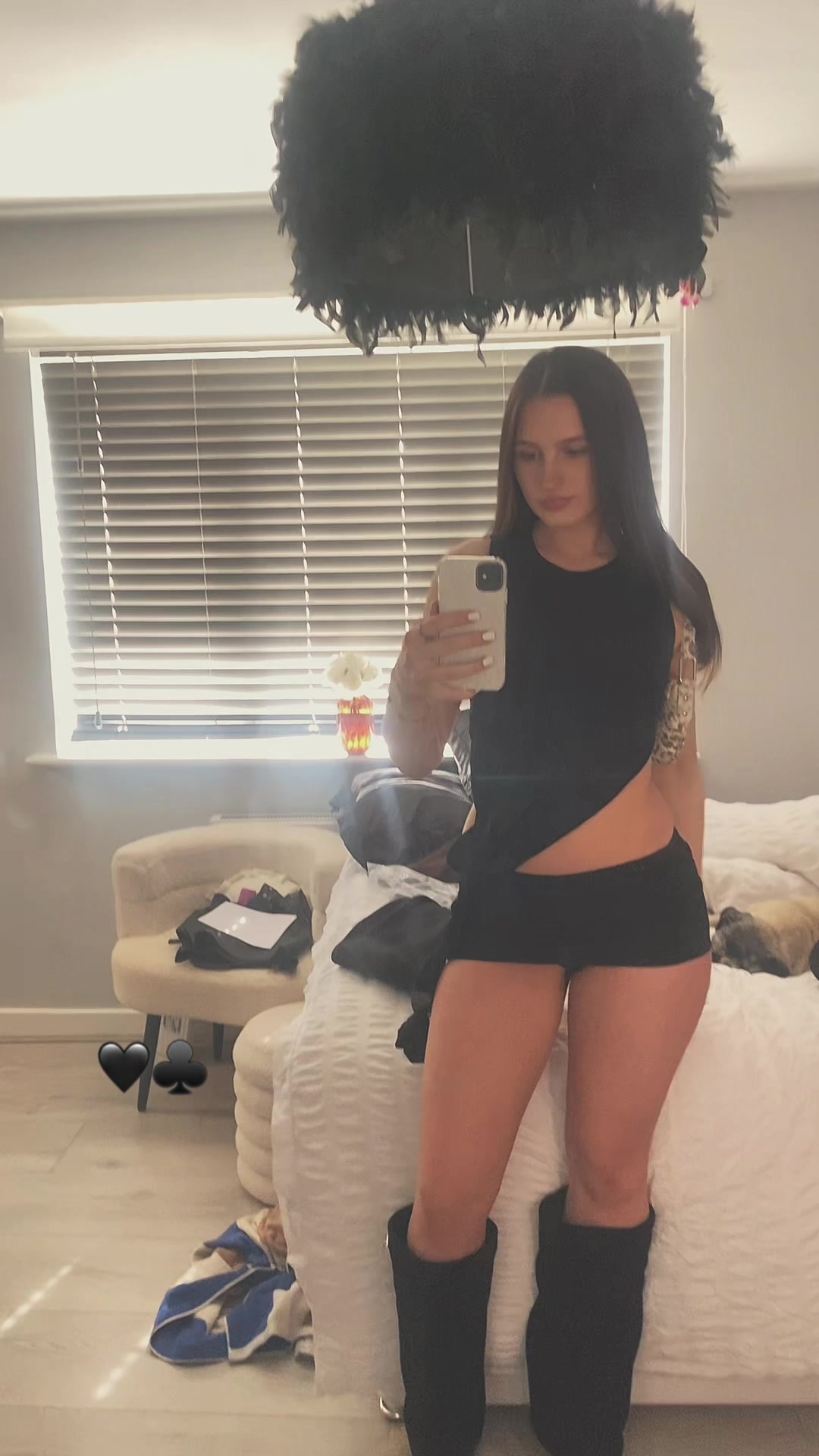 @🦦