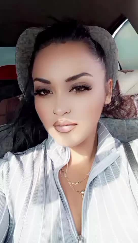 @♥️Xhensila Sula♥️