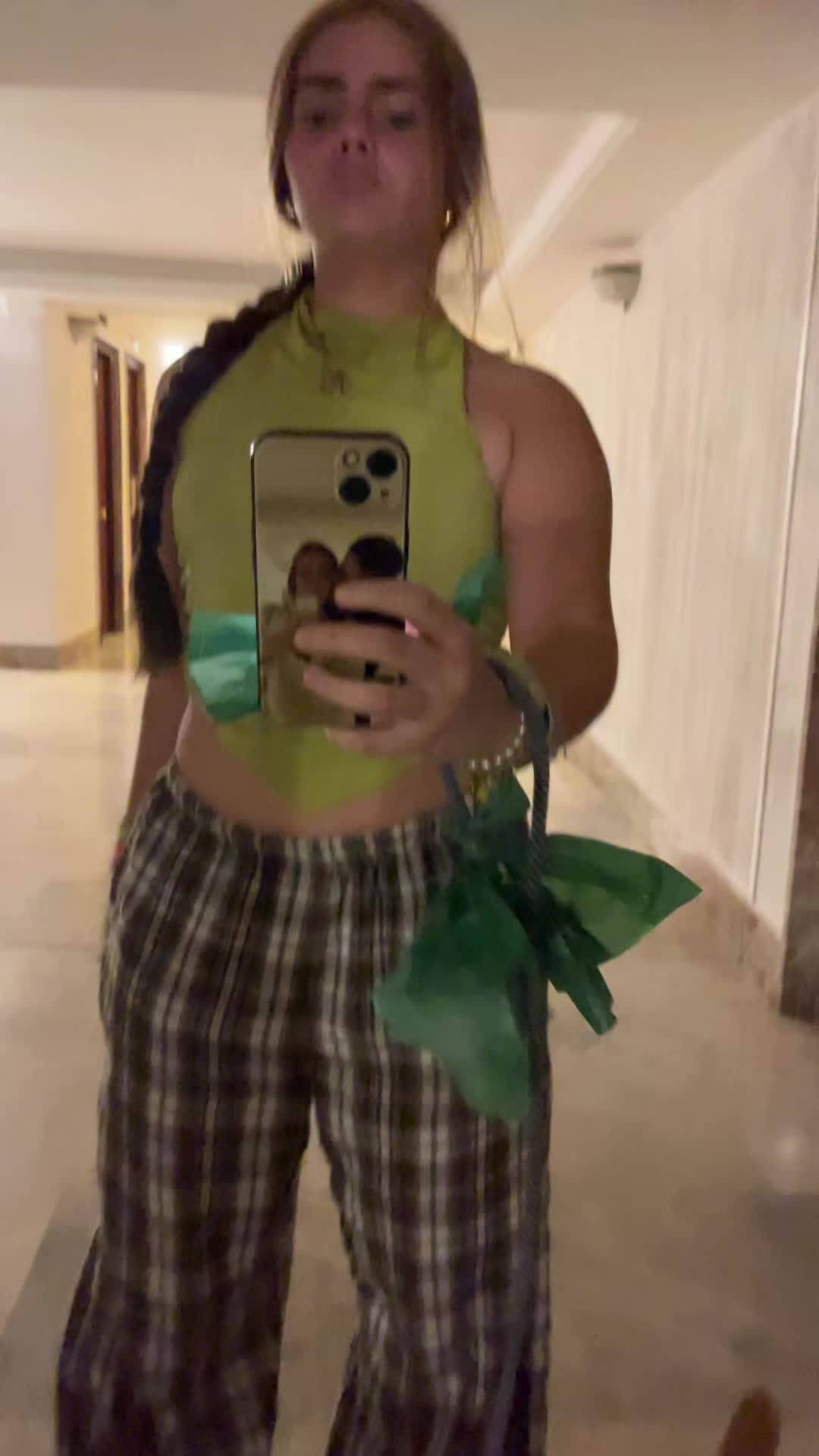 @uurgirlnat