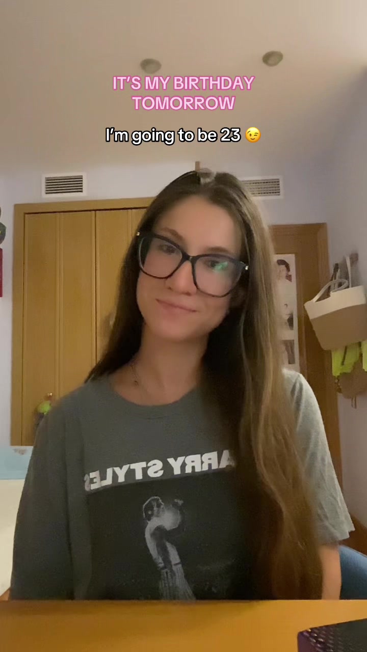 @sofiahoran🌷🌸🌺🍉🥝🪩💿🏠