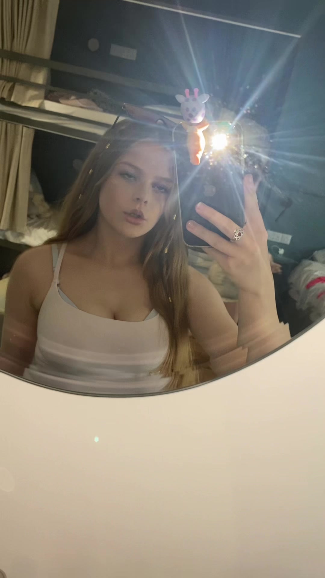@𝐑𝐮𝐛𝐲 𝐄𝐥𝐥𝐞𝐧🤍🍒