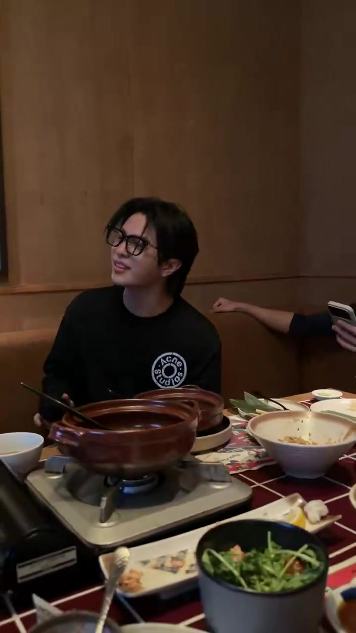 @nongwesleyaunty🎸🦈🥚
