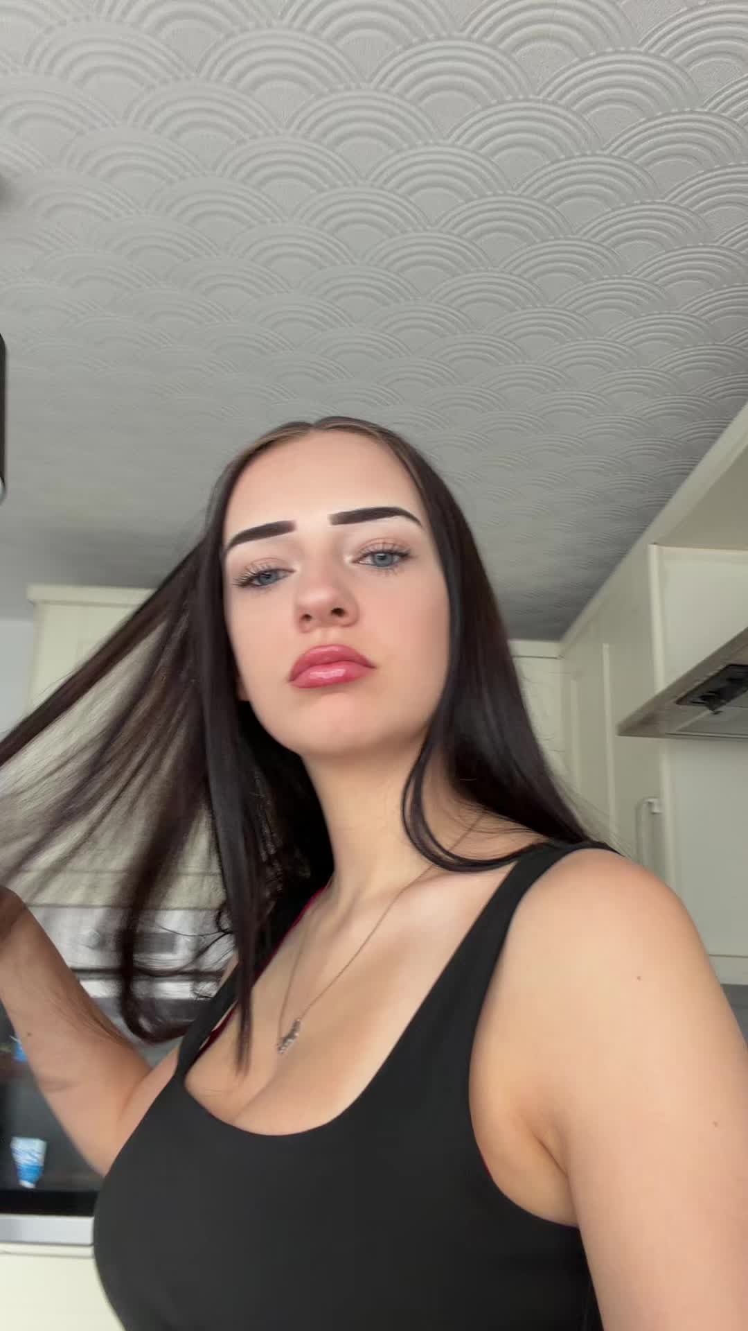 @kaitlyn.