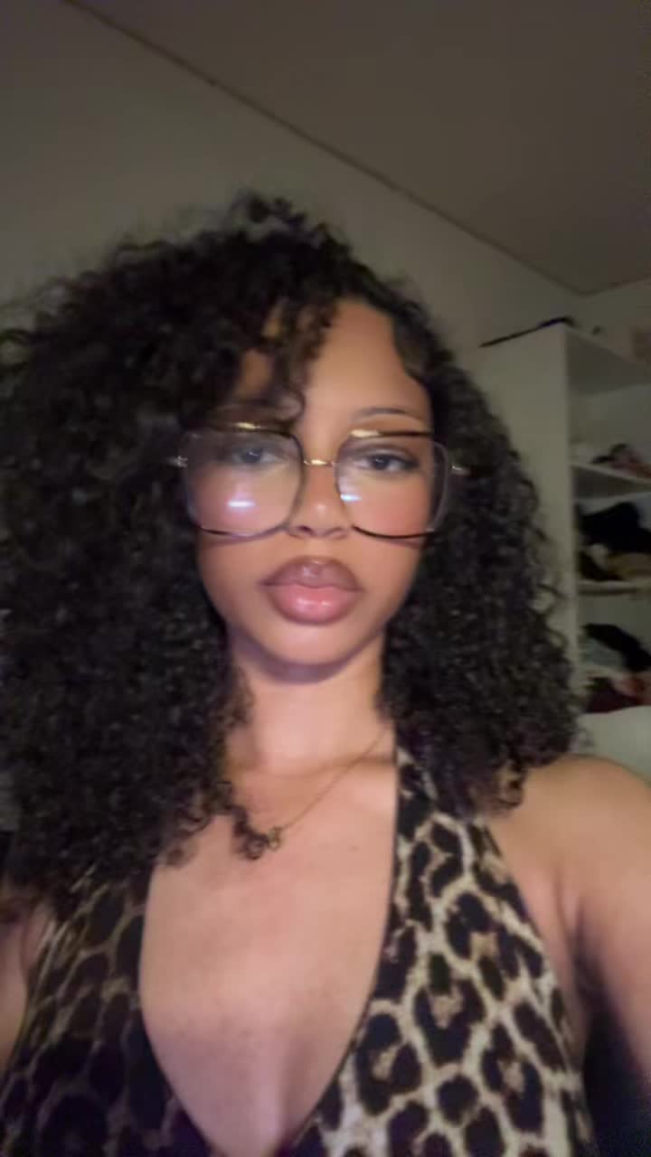 @Enyzz