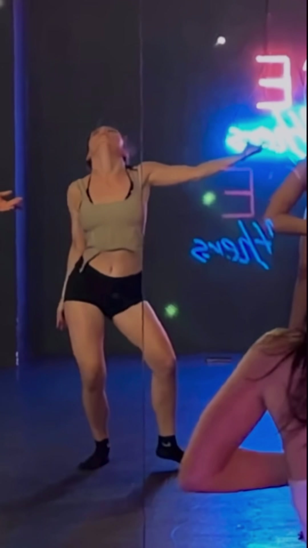 @Ka_ntina