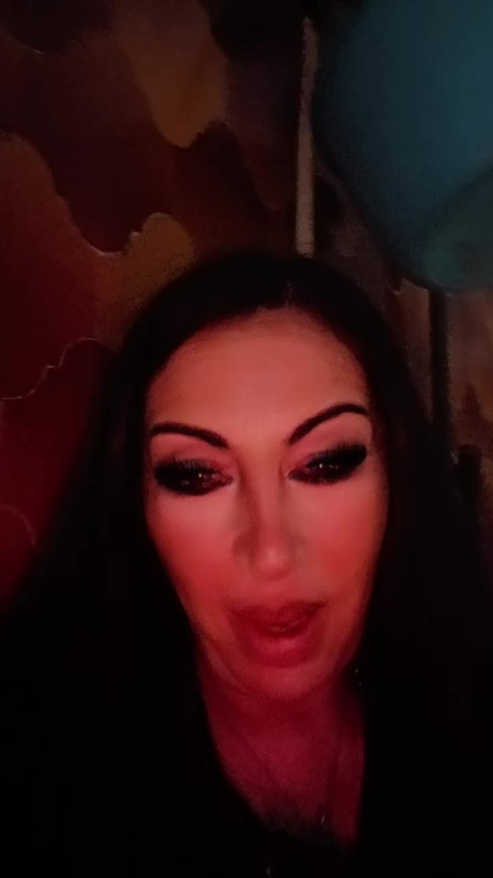 @Laura la Monica
