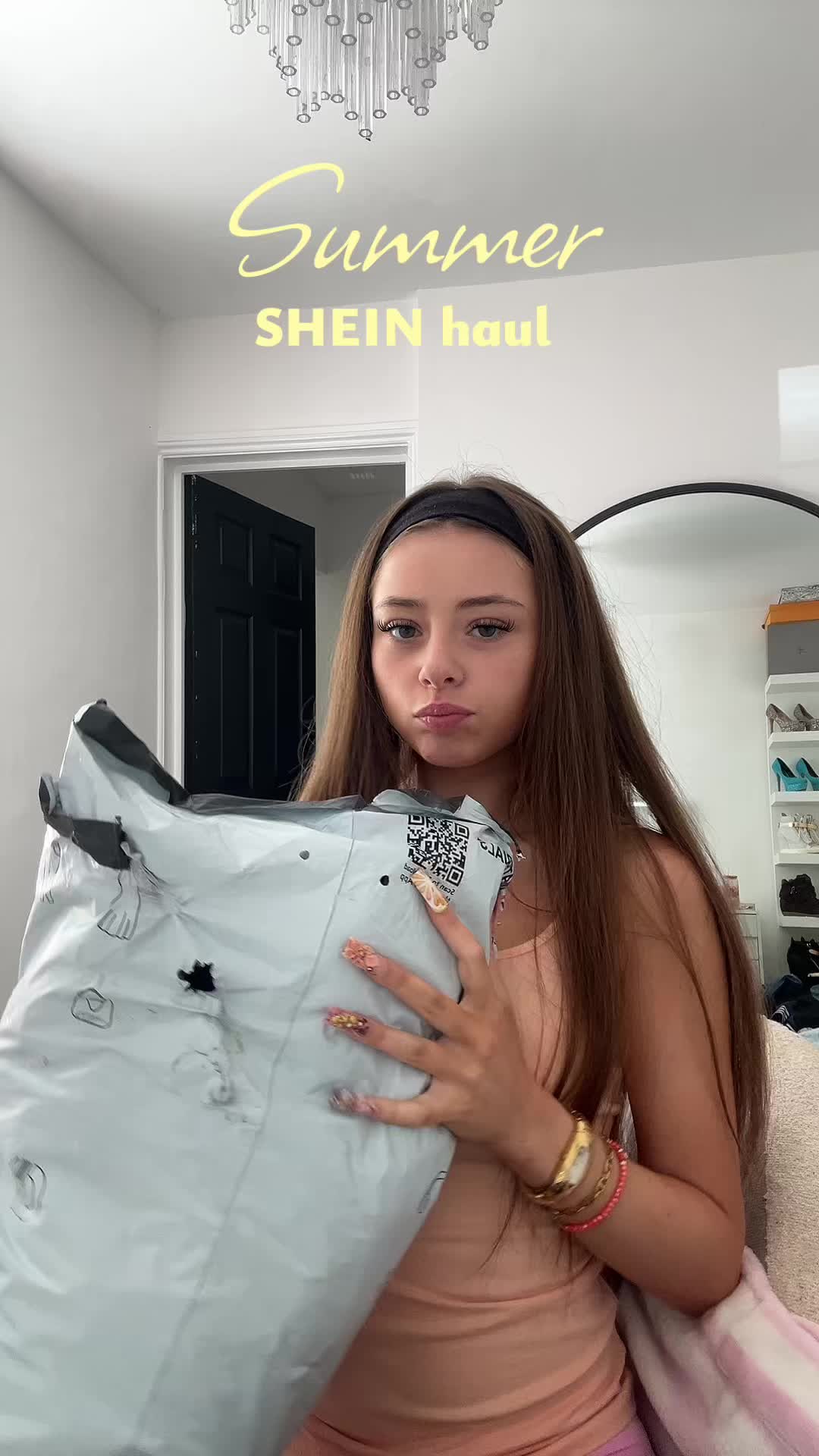 @𝑽𝒂𝒍𝒆𝒏𝒕𝒊𝒏𝒂
