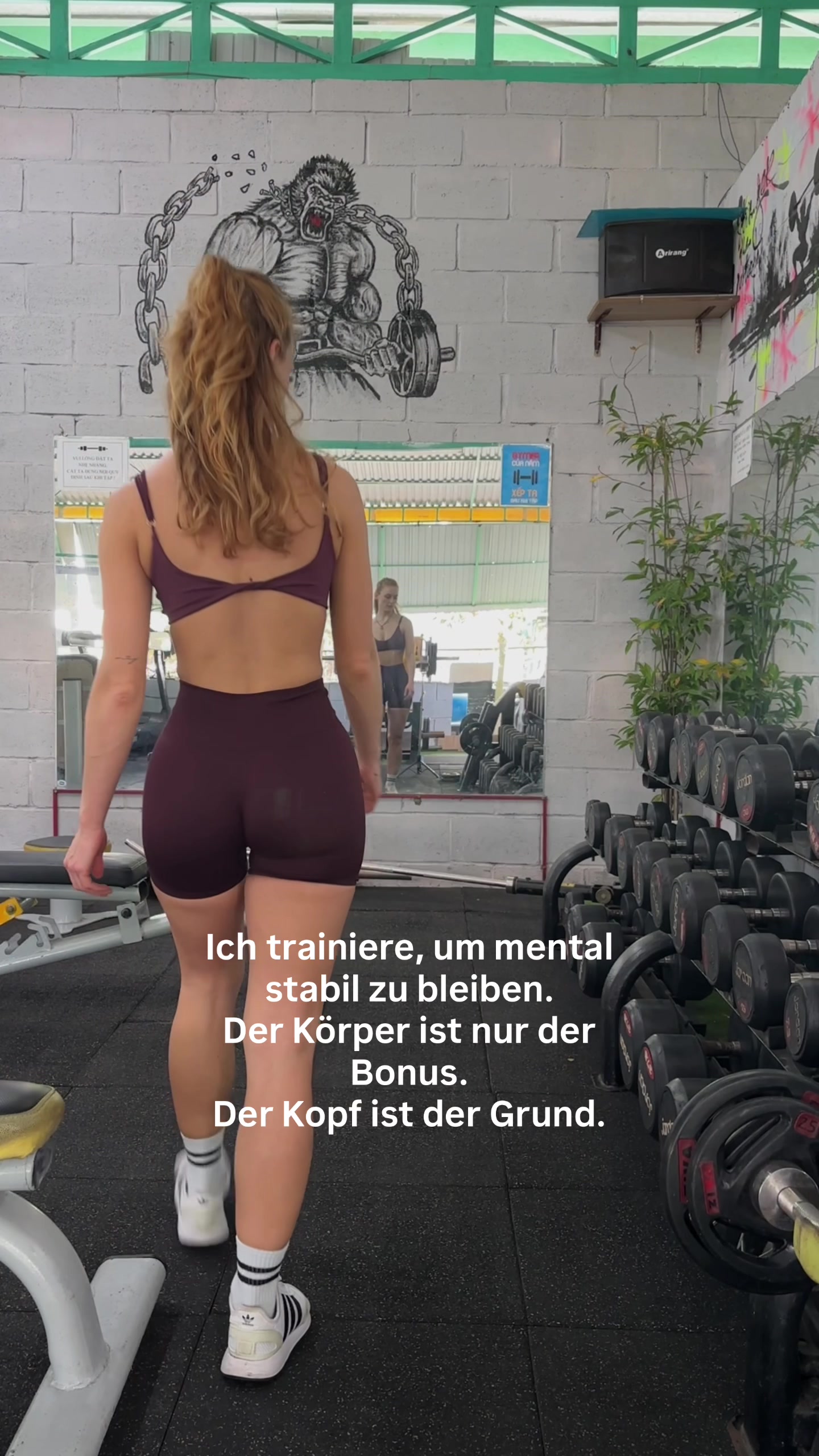 @celinastr_