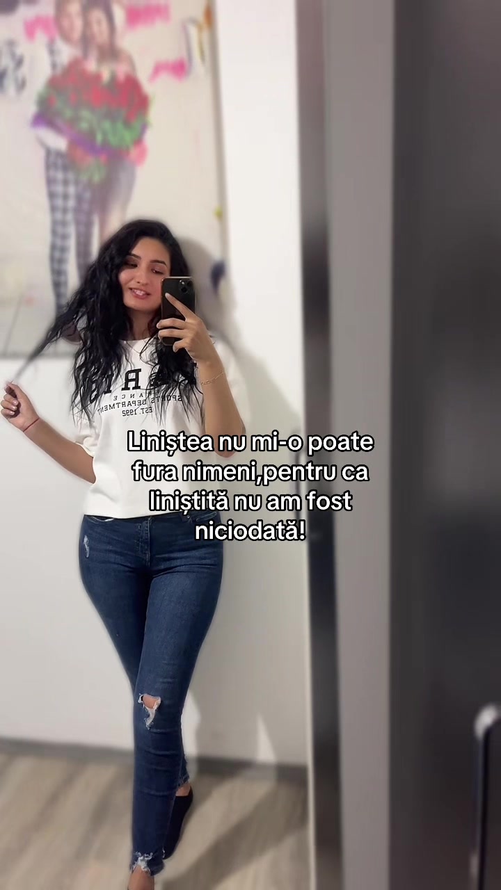 @Adelina Ravasan