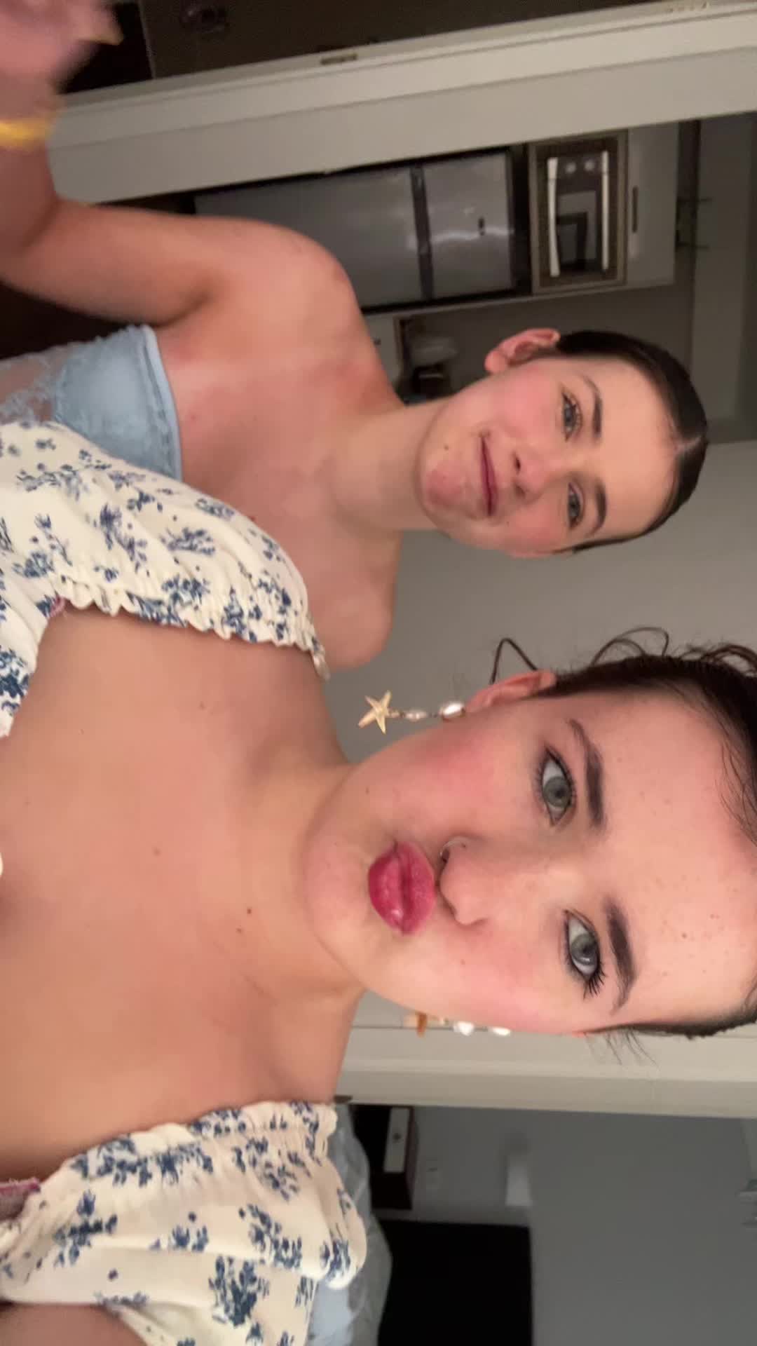 @౨ৎemily౨ৎ