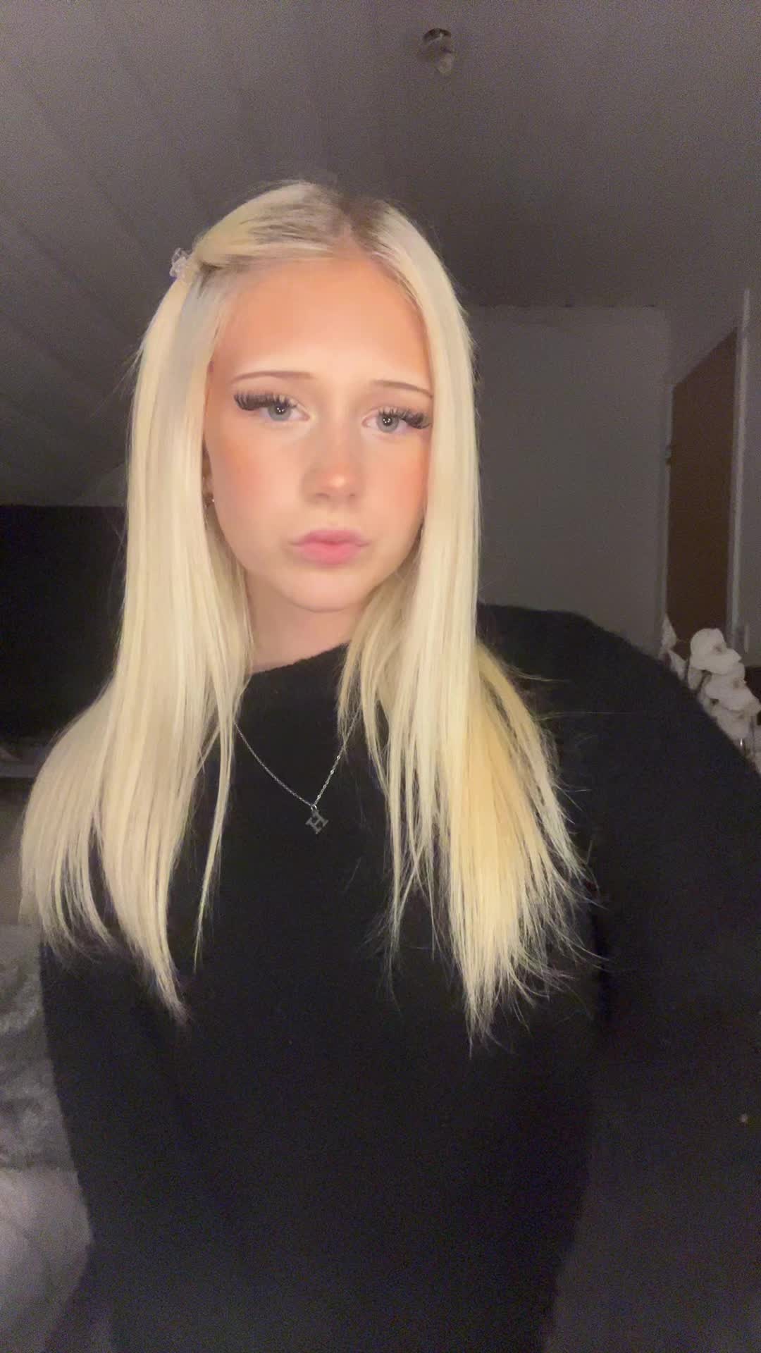 @ℒℴ𝓋𝒾𝓈🪽