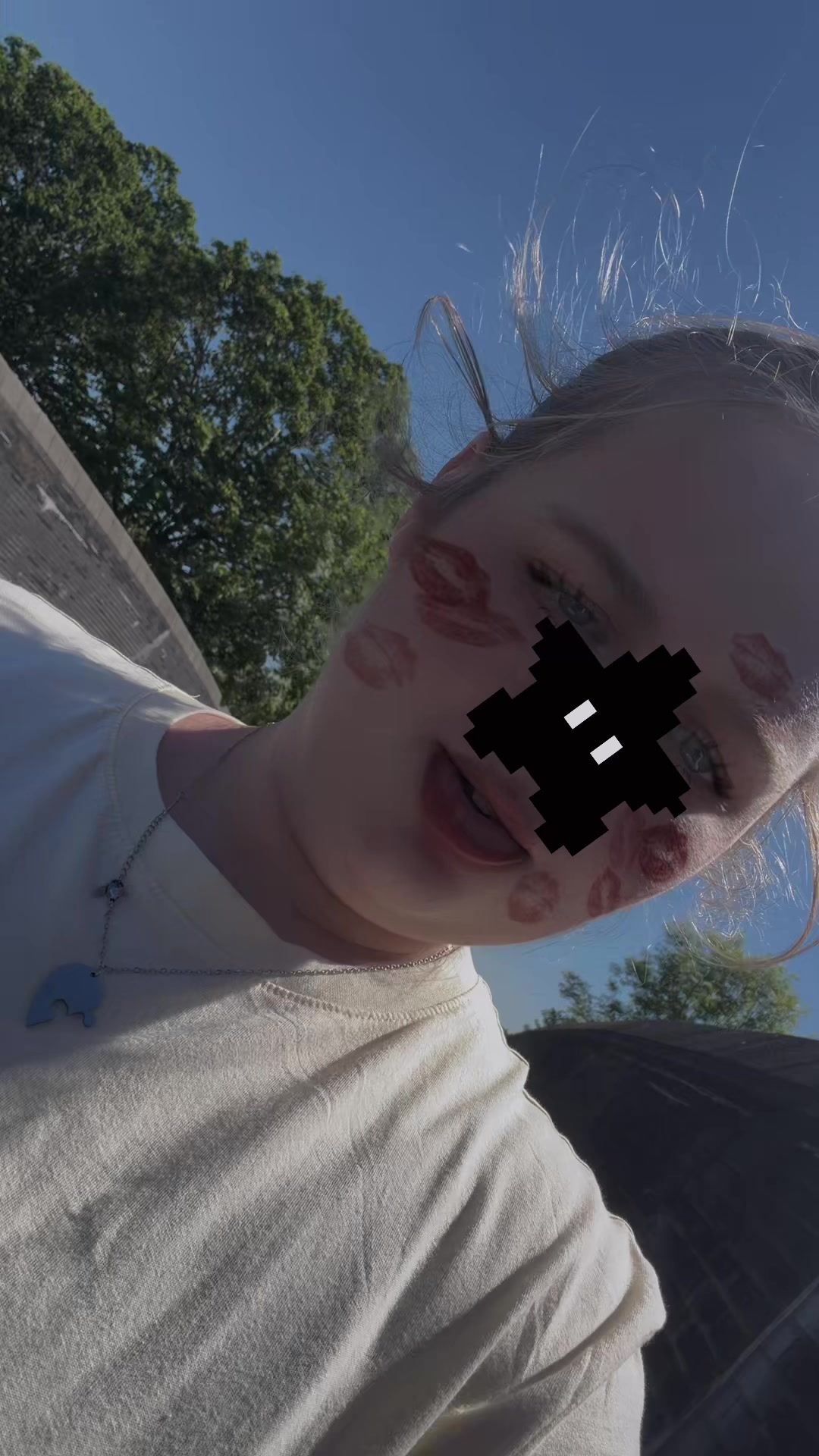 @Itsyagirl_queencourtney7