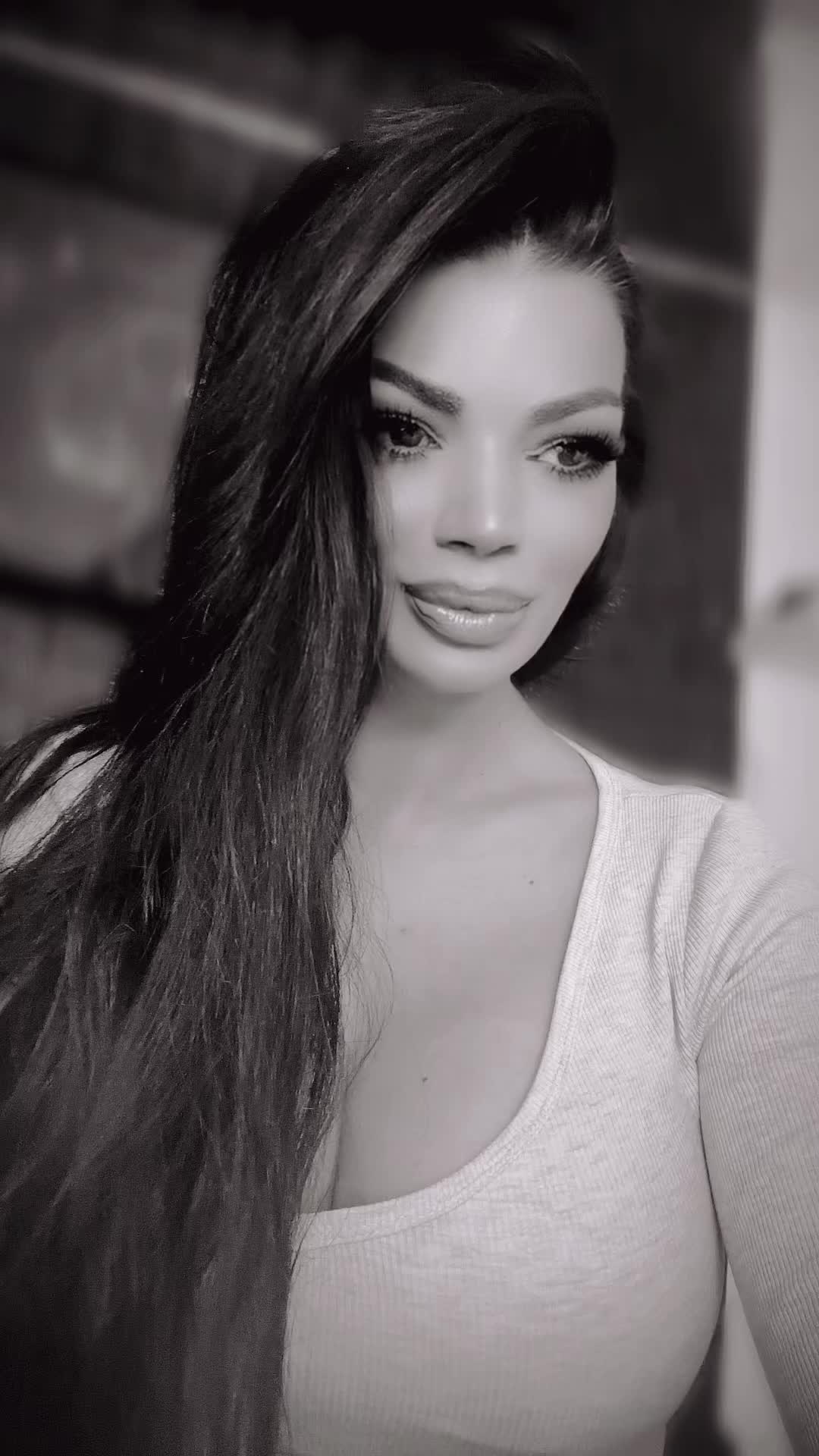 @BambinaHoney🐒