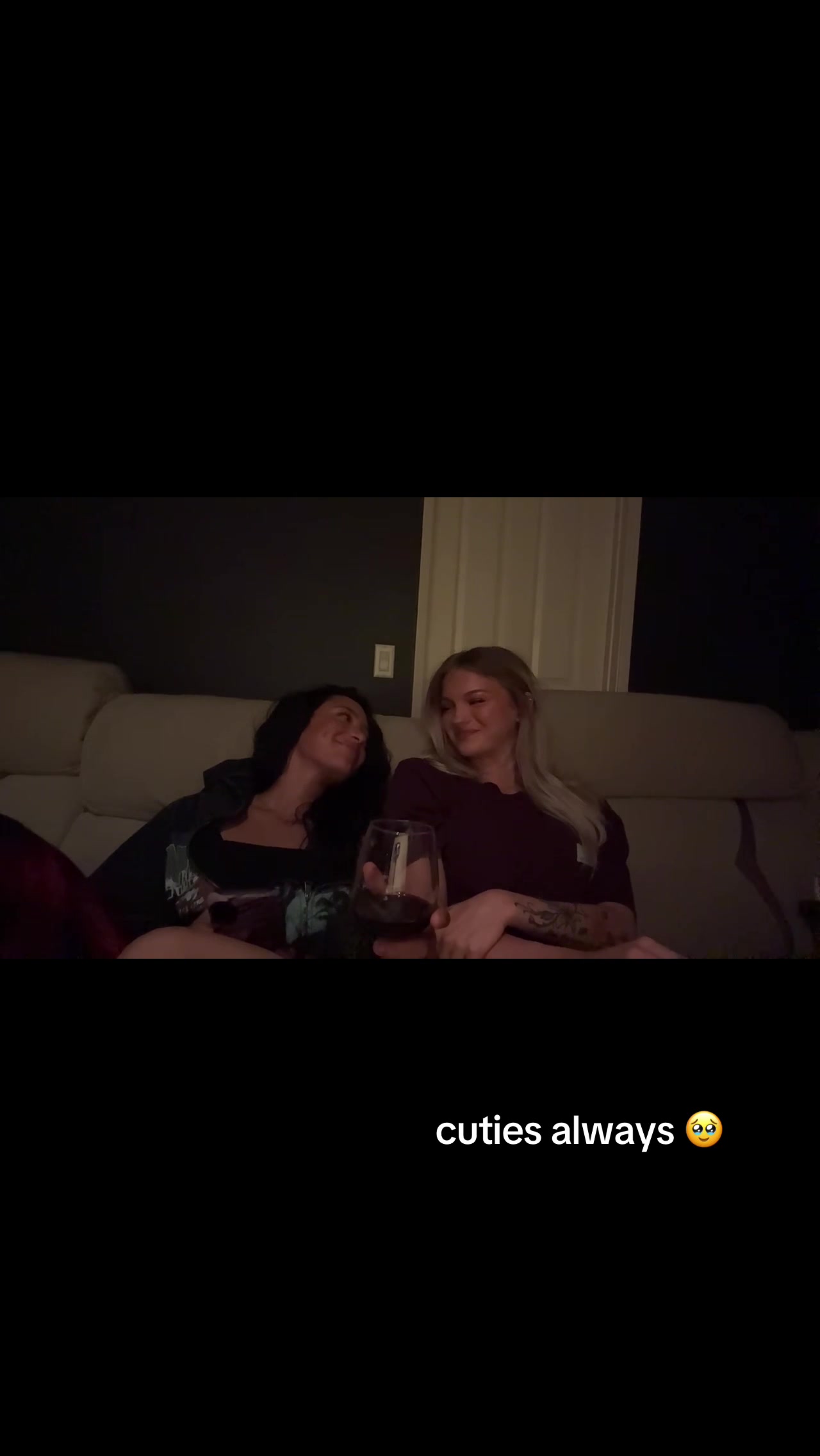 @izzyandalannafanpagee