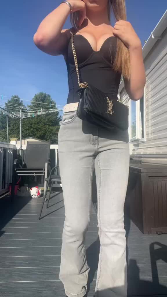 @lacey_may12x