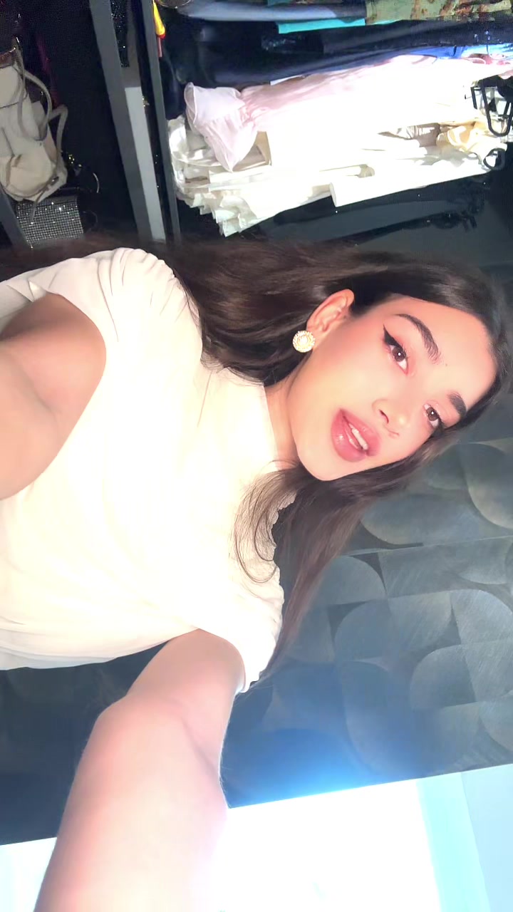 @𝒮amanta🇦🇱