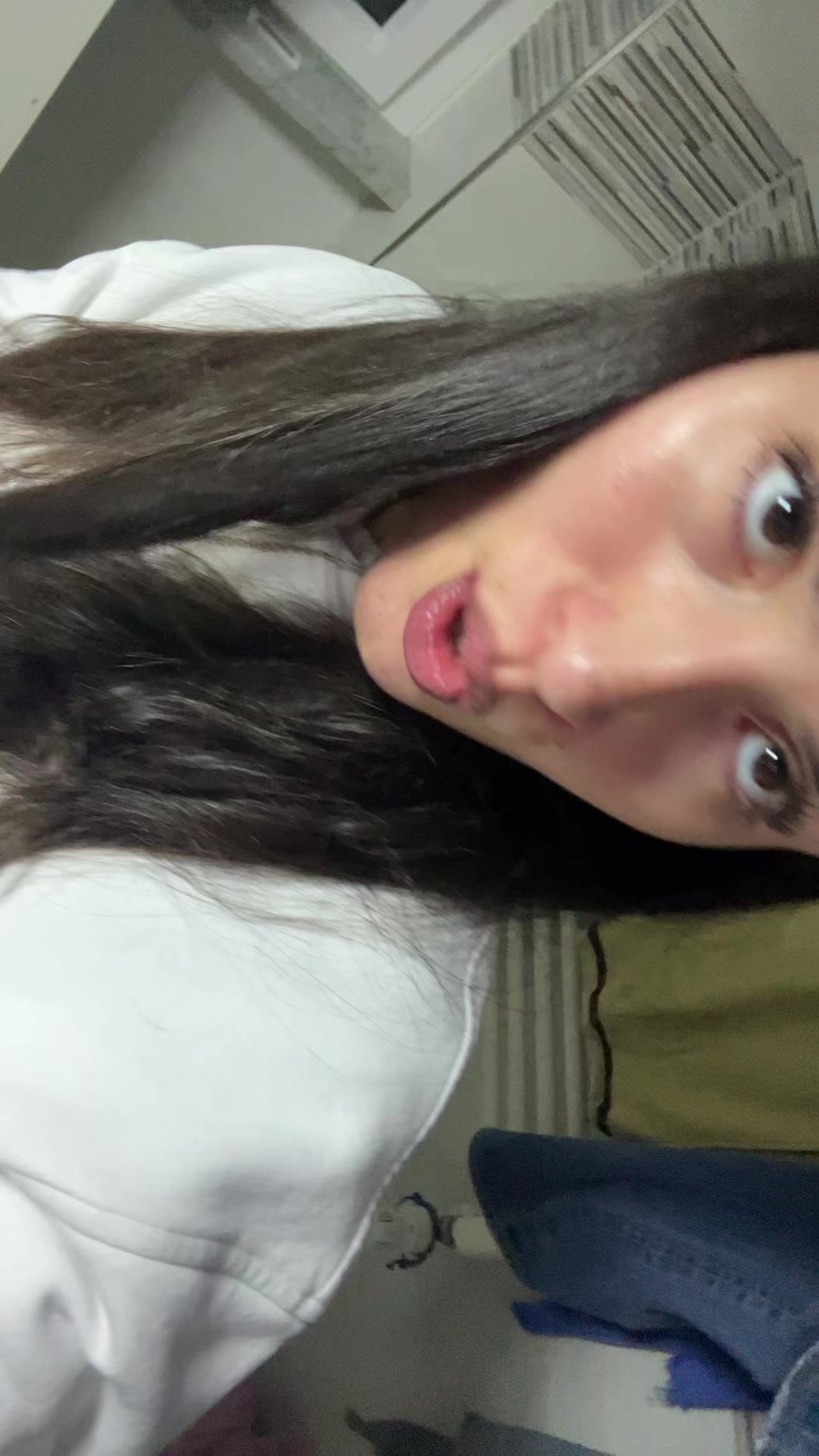 @manuela🪰