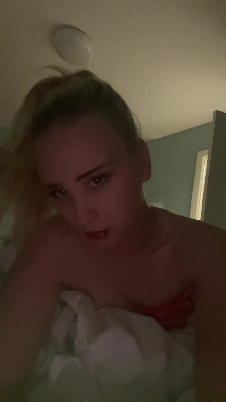 @siennamaeford