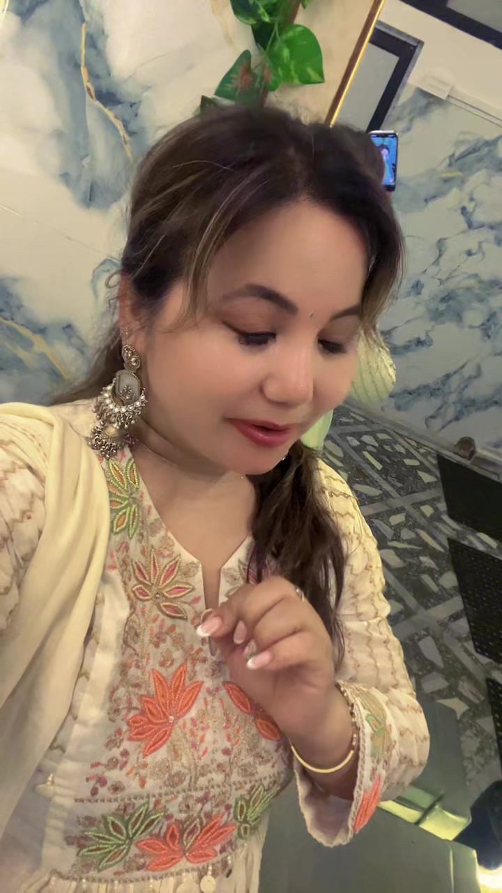 @Dharan ki chhori🙂🙂