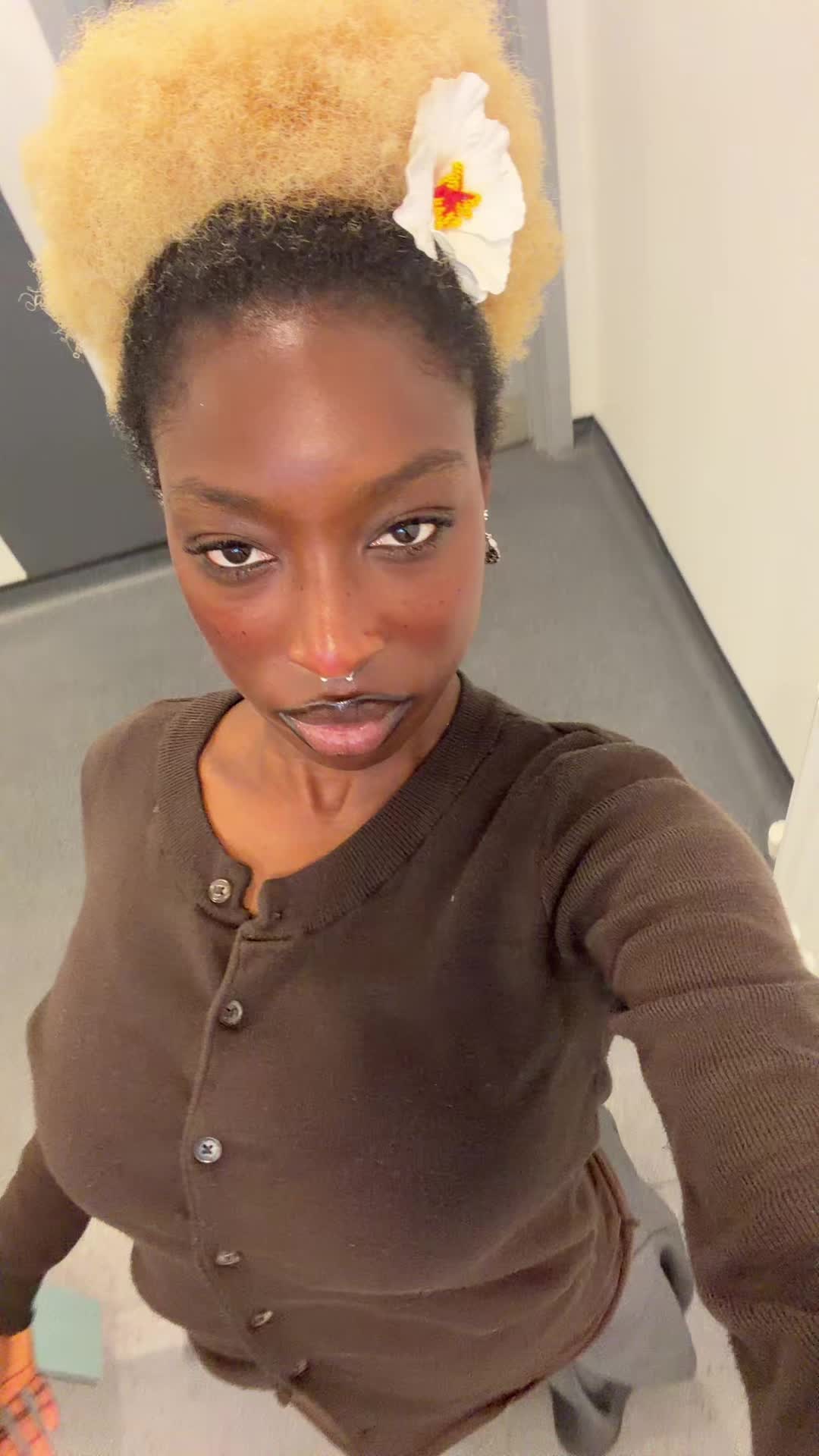 @aliya🧝🏾♀️