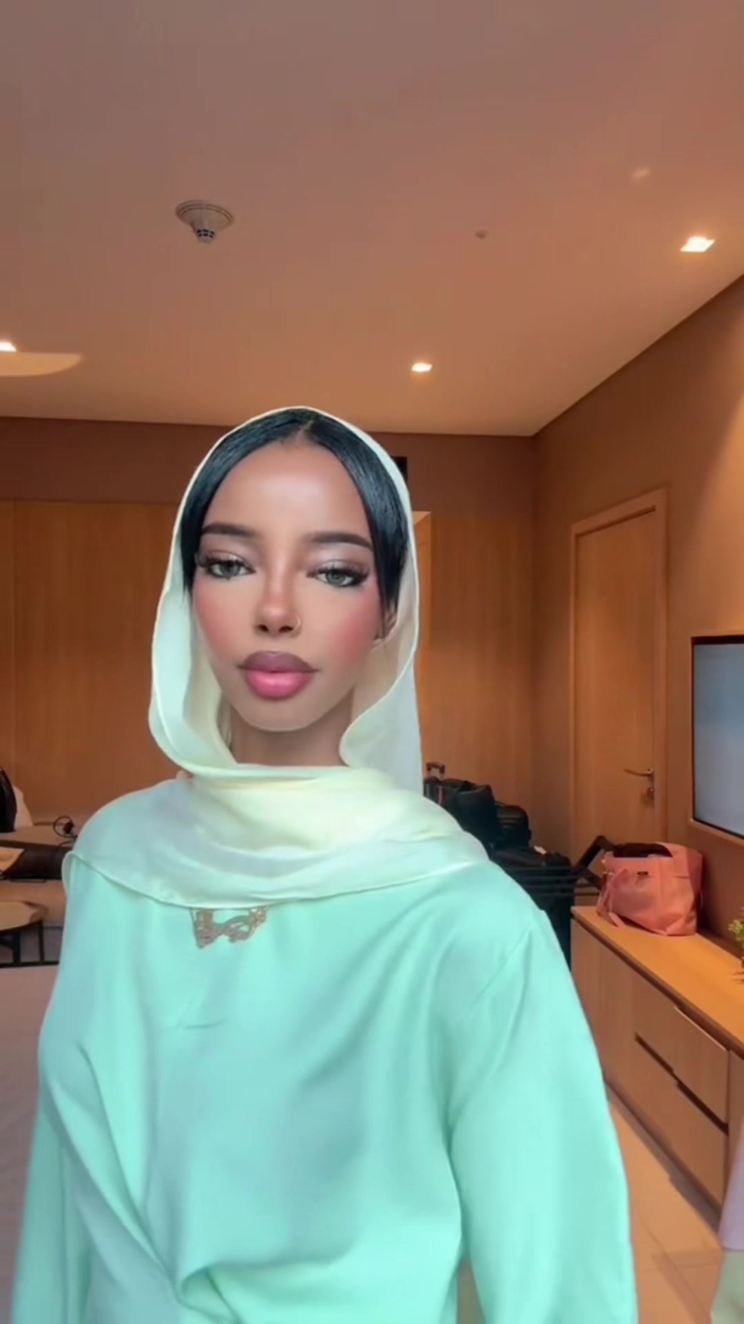 @Riya✨