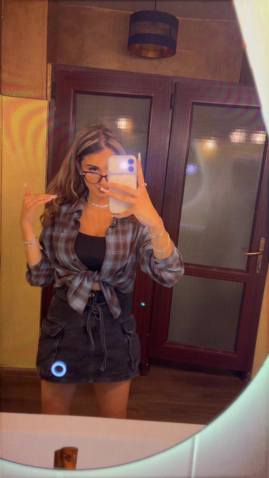 @🖤