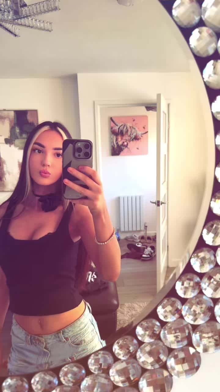 @Isla Henderson