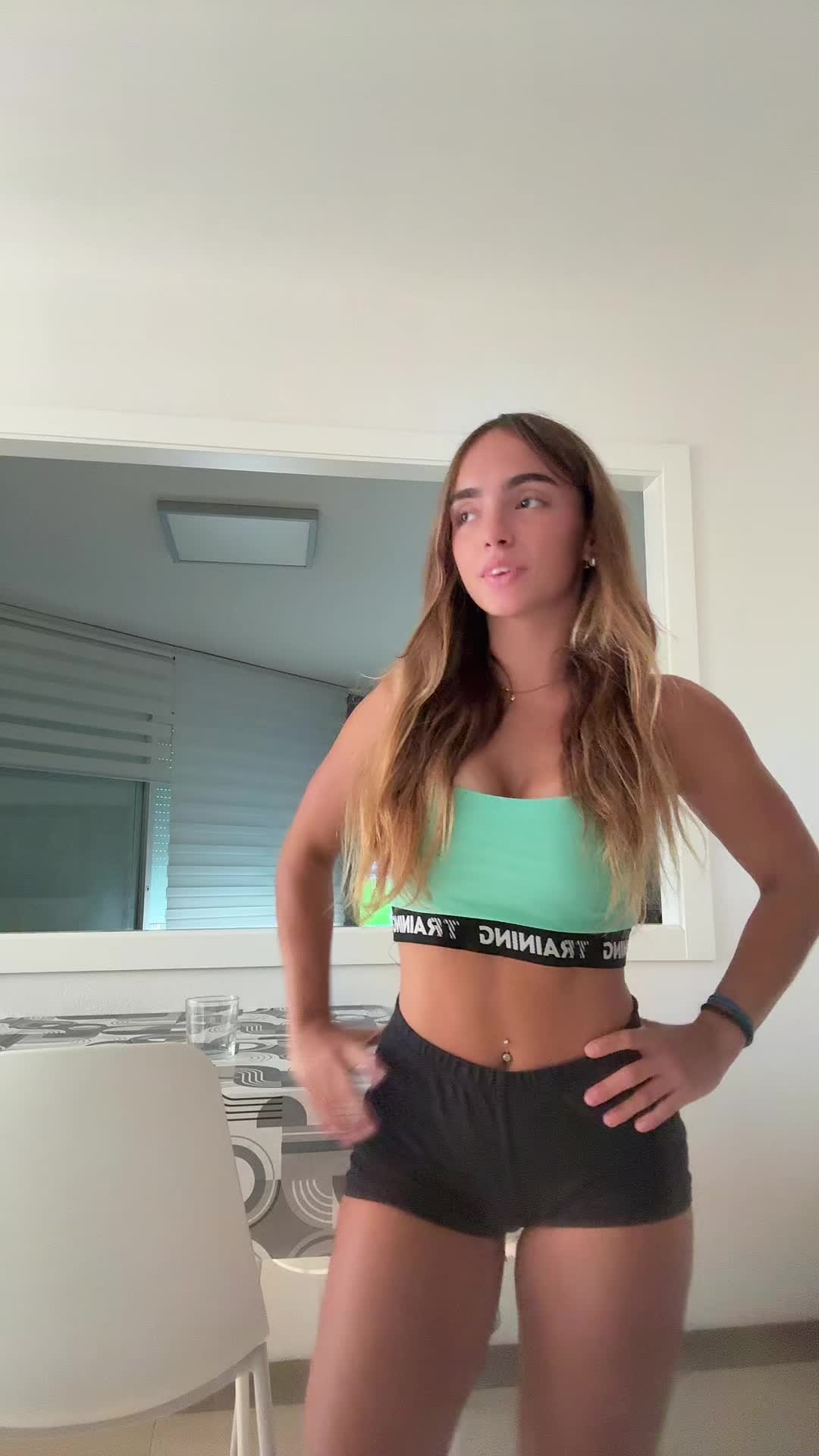 @mireiaturro