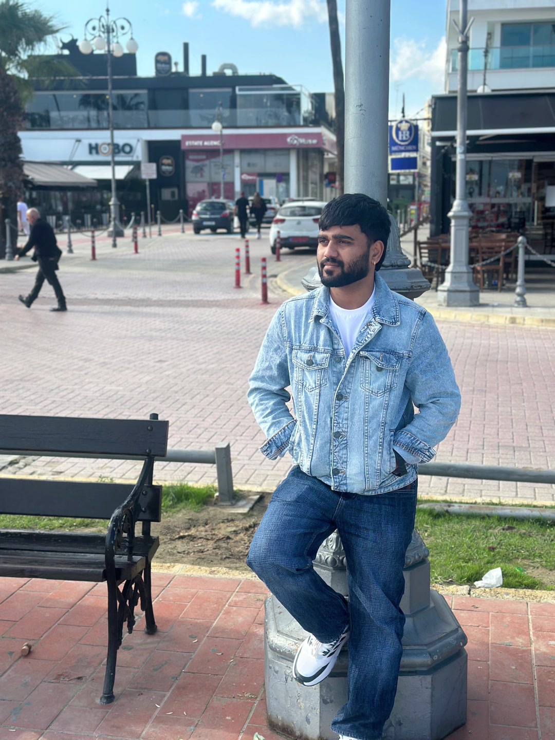 @Rohit Chauhan 🇨🇾