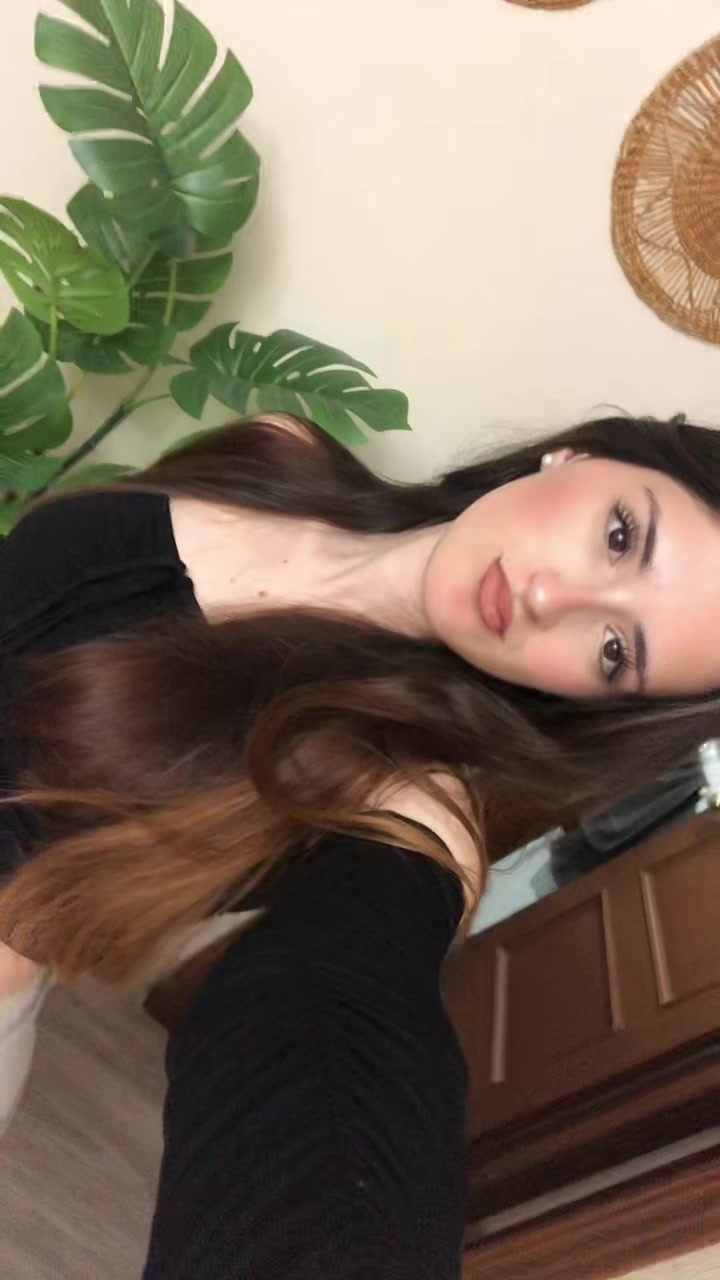 @Evelyn López